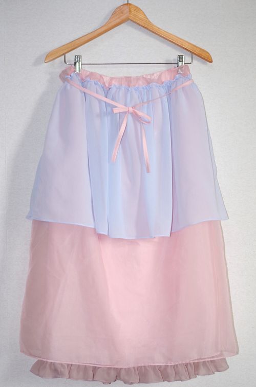 hakanairo】風に揺れるエプロン風スカート【淡色】 | - Buyee, jasa